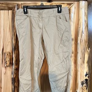 New York and Company size 8 capris